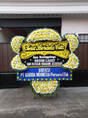 Papan Bunga Duka di Padang Lambe