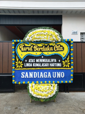 Papan Bunga Duka di Padang Lambe
